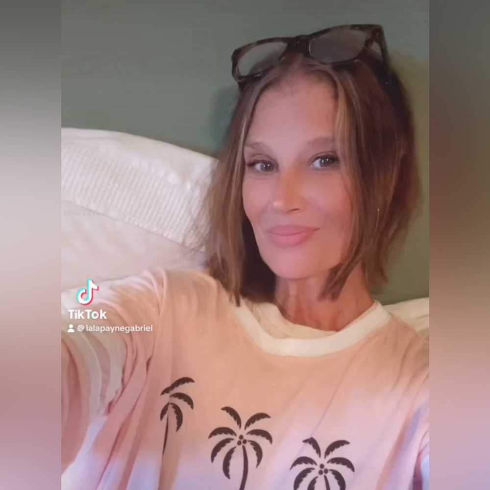 TUES 4/28 @4 est BEAUTY HAPPY HOUR(S)🫧🫧🫧🤸🏼🤸🏾‍♀️🤸🏿‍♂️LET’S GLOW🫦🧃 - Picture 9 of 17